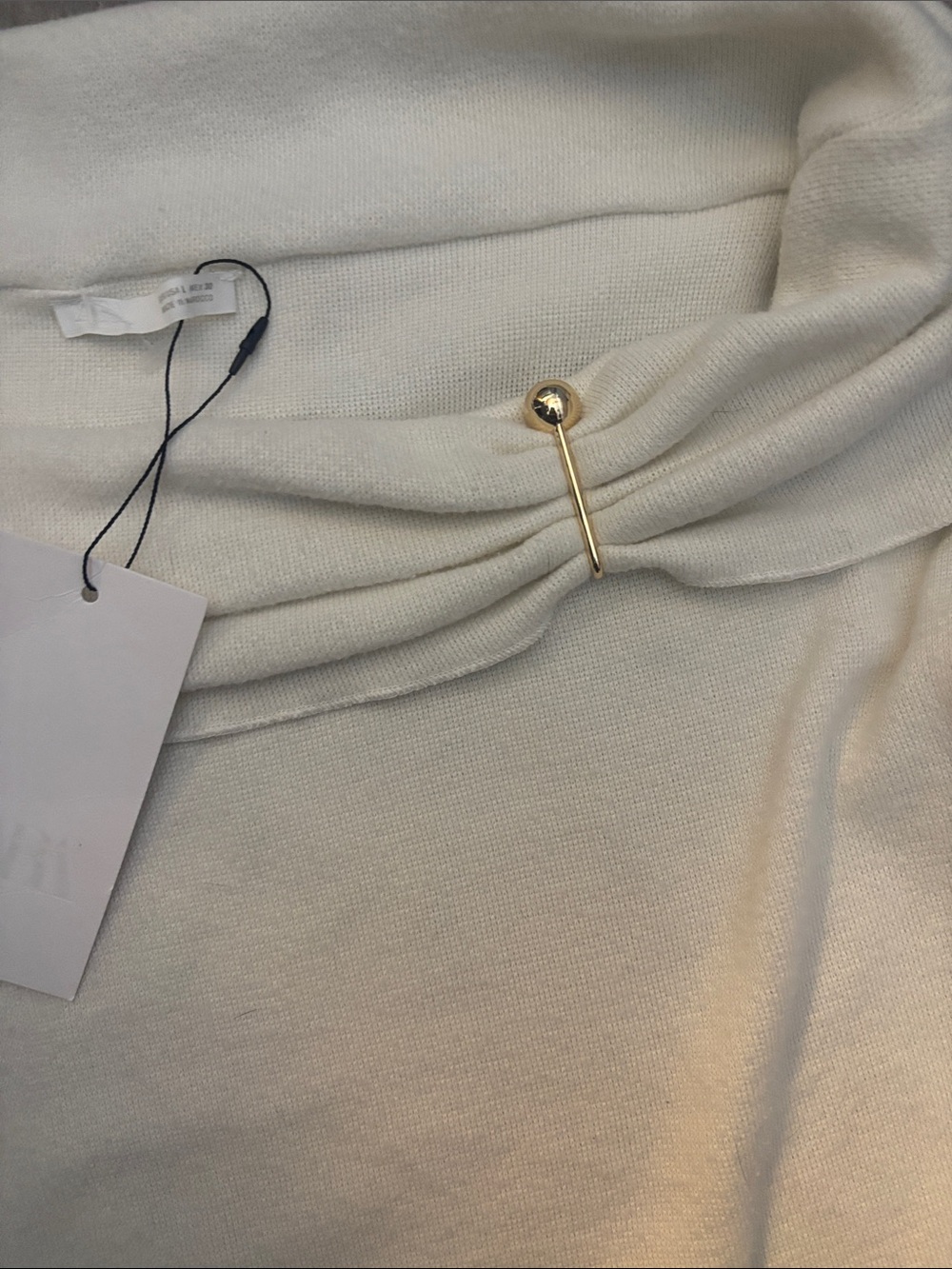 Zara Cozy Off-Shoulder white-Cream Women's Sweater - Picture 5 of 6